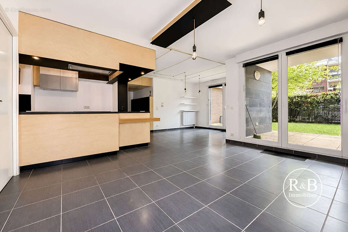Appartement à VILLEPREUX
