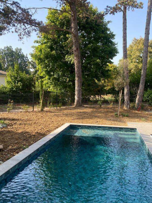 Maison à CHARBONNIERES-LES-BAINS