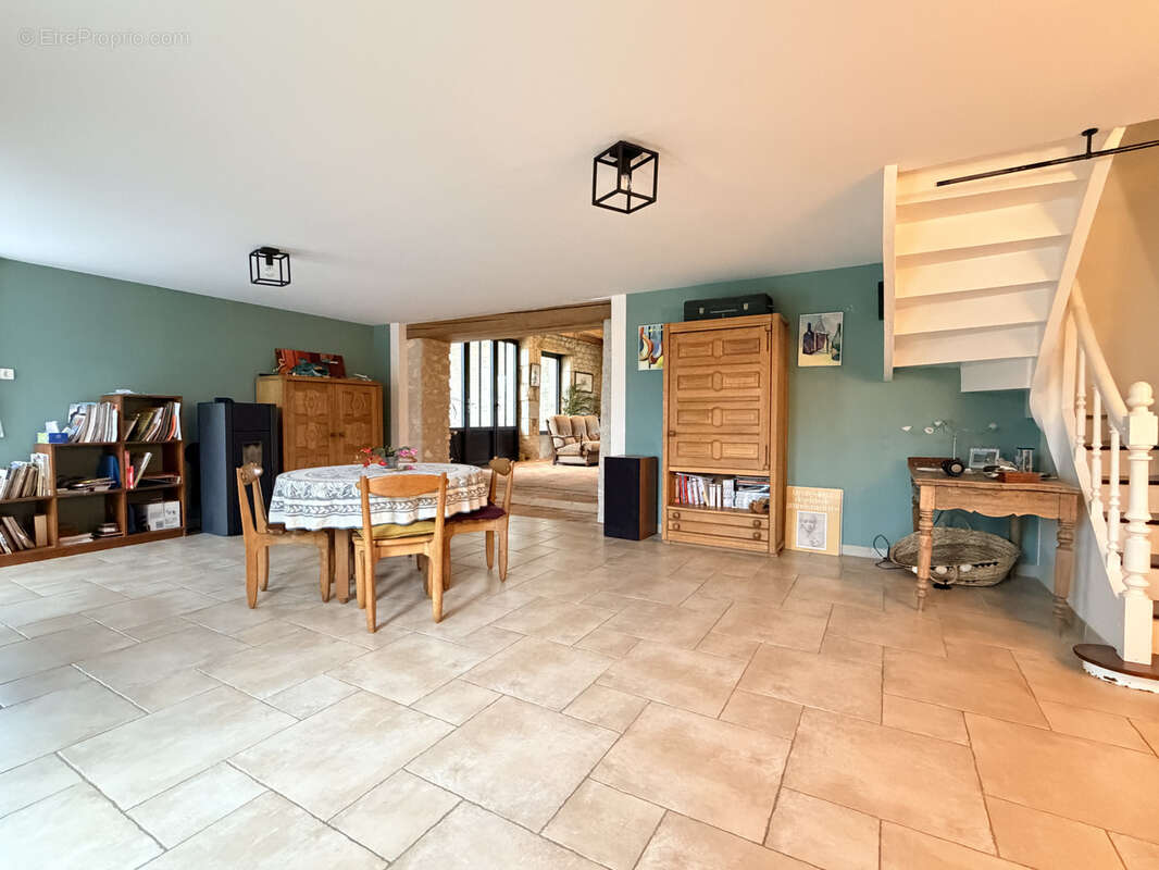 Maison à JAUNAY-CLAN