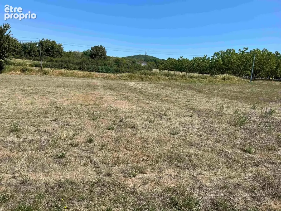 Terrain à CONDAT