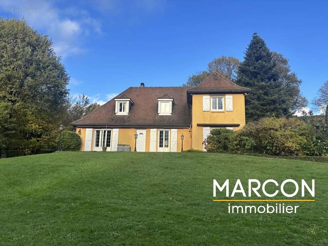 Maison à SAINT-SULPICE-LAURIERE