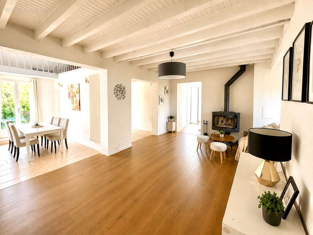 Maison au calme 10 pièce(s) 190 m2 - photo 2
