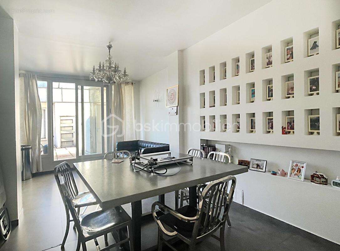 Grand 5 pièces avec terrasse, box et remise - photo 13