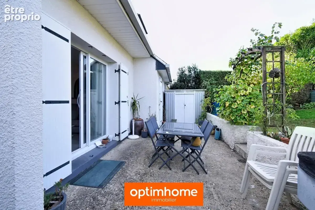 Bourgbarré(35) – Maison de 103 m² avec garage attenant et jardin - photo 13