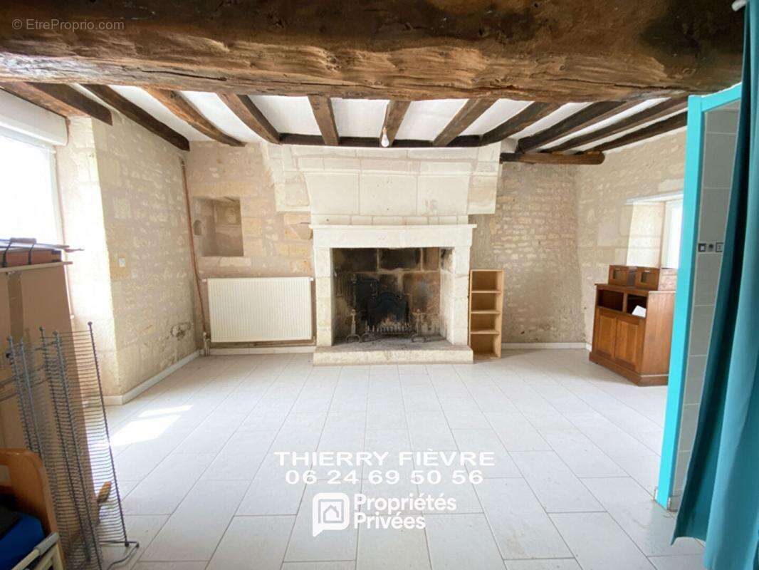 À vendre 86200 Glénouze Maison de 10 pièces 312 m2 avec gîte indépendant, dépendance, terrain, bois et caves - photo 4