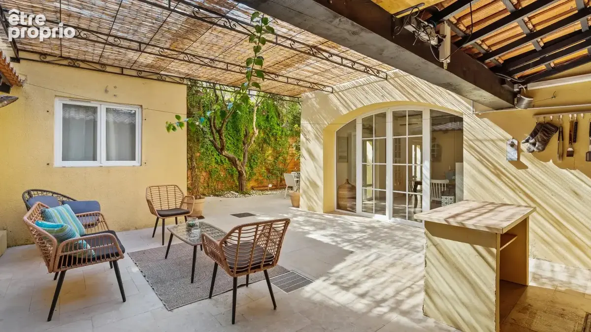 Rare à juan-les-pins – maison indépendante avec piscine à 300 mètres de la mer - photo 9