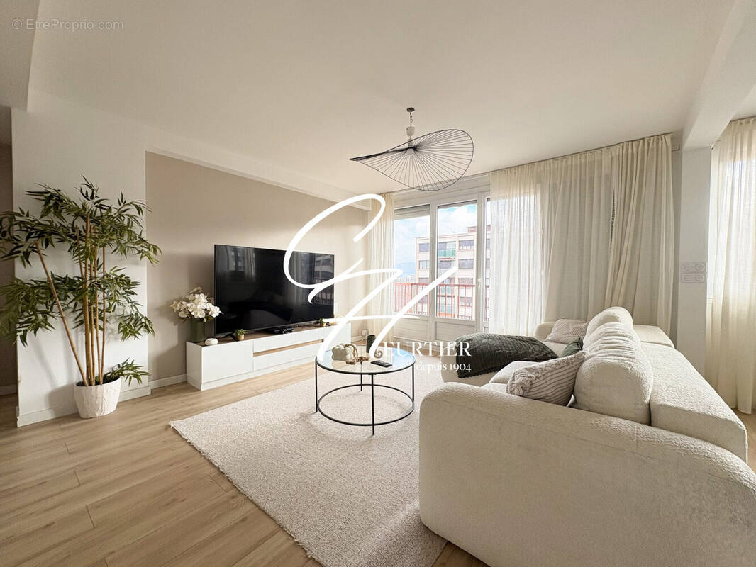 Appartement à ECHIROLLES