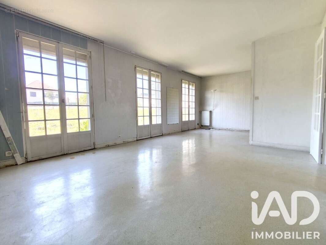 Maison 135 m² à Montry  - photo 3