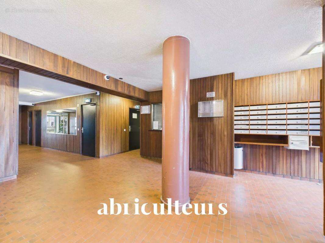 Appartement à COLOMBES