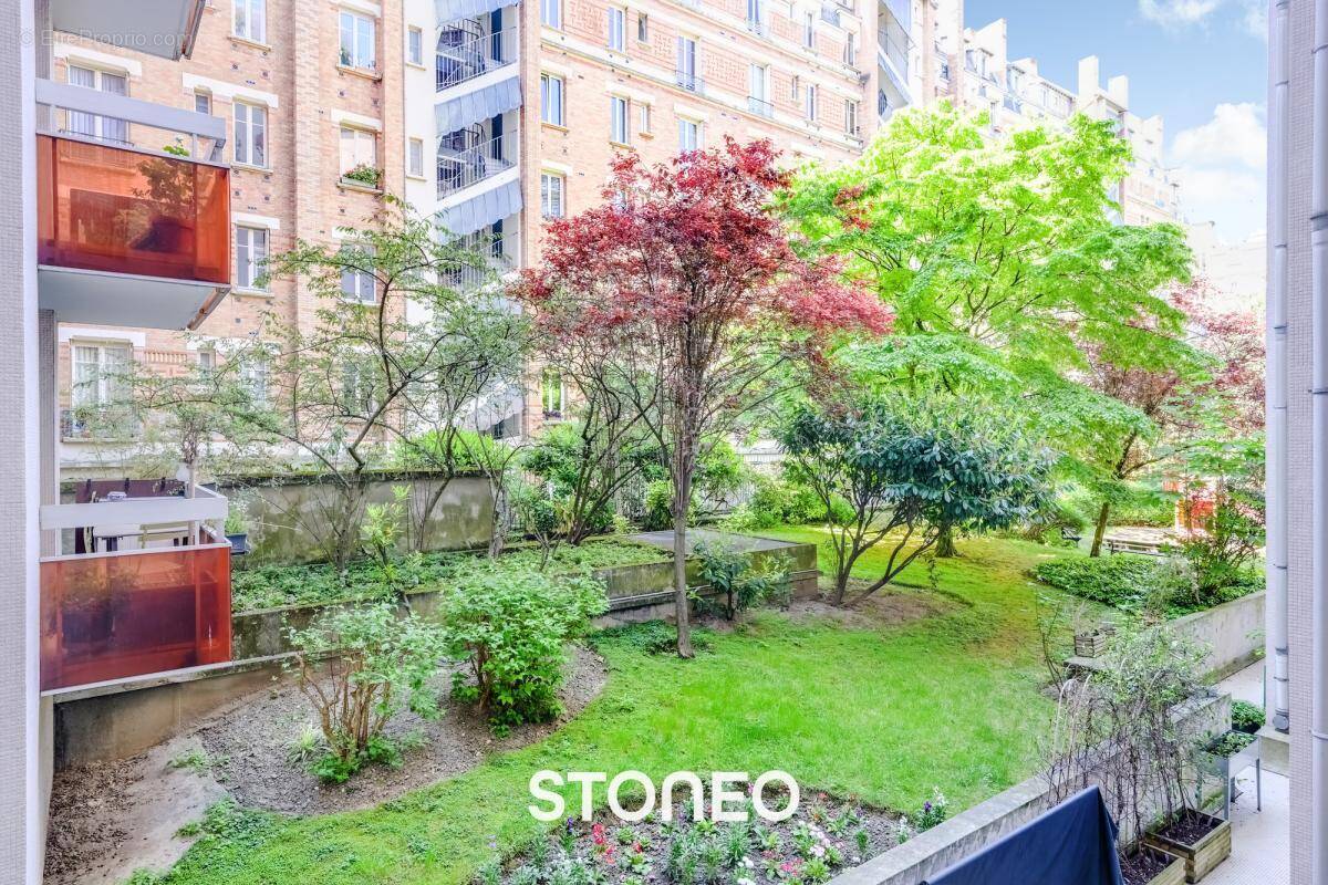 Appartement à PARIS-15E