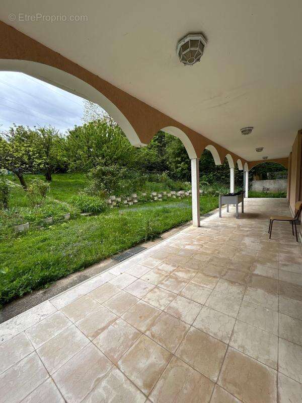 Maison à VILLEMOMBLE