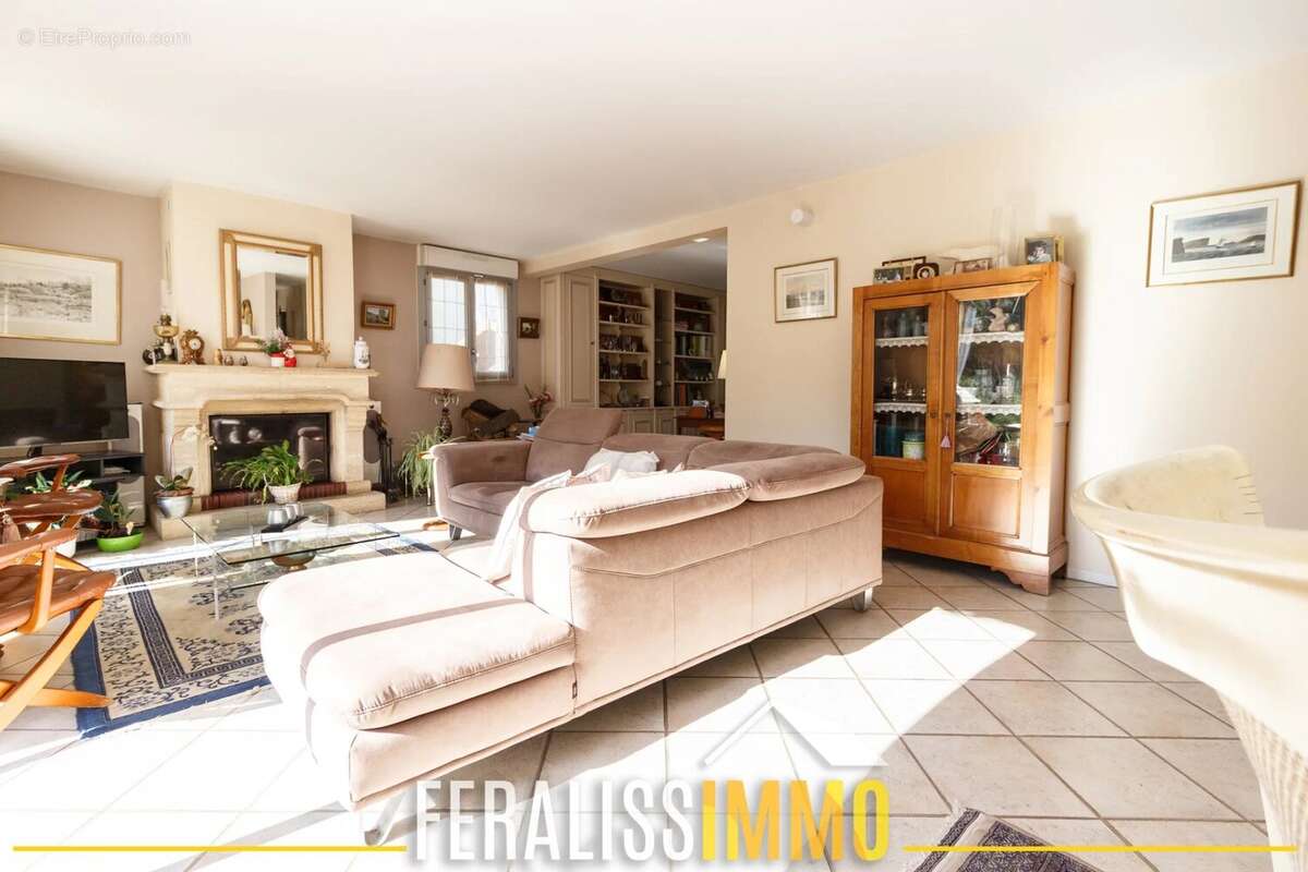 Maison à COURDIMANCHE