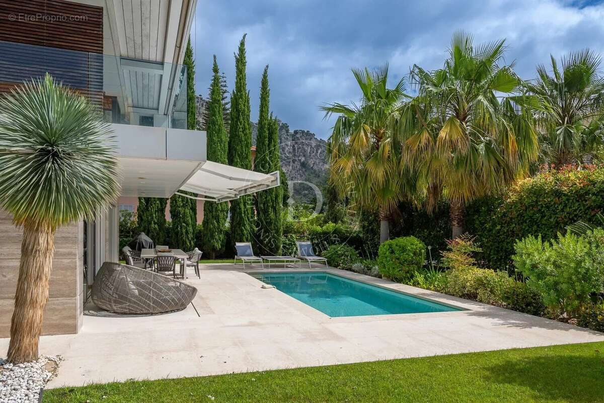 Appartement à BEAULIEU-SUR-MER
