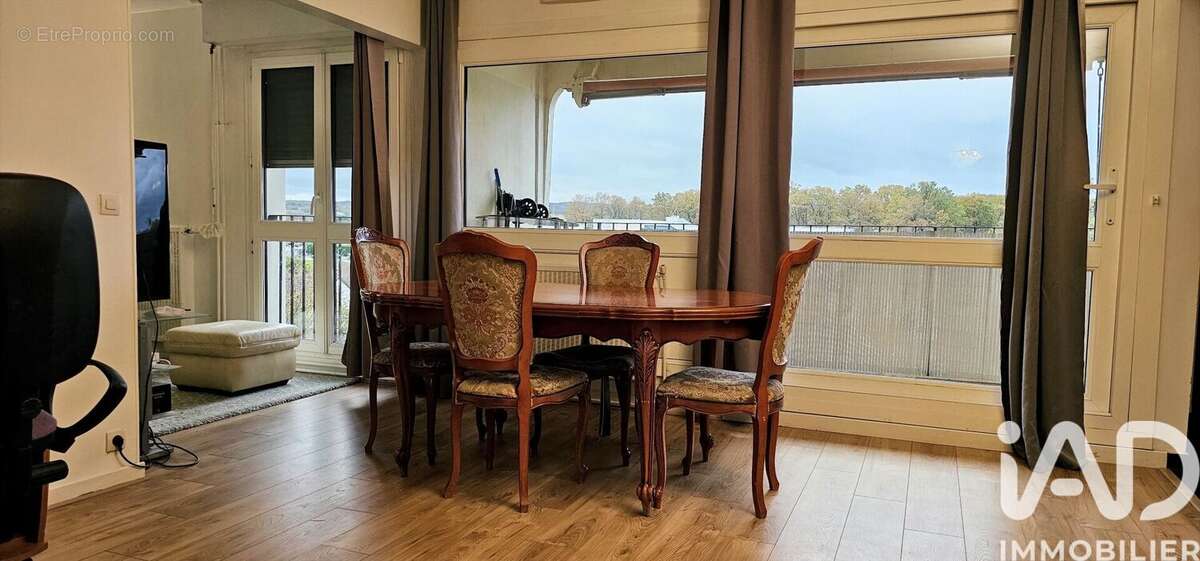 Photo 4 - Appartement à LES MUREAUX