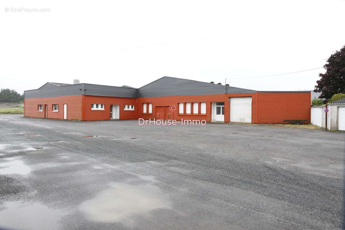 Commerce à SAINT-FLORENT-LE-VIEIL