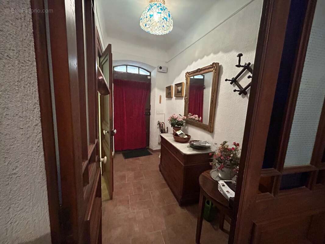 A VENDRE Maison de village sur 4 niveaux - photo 4