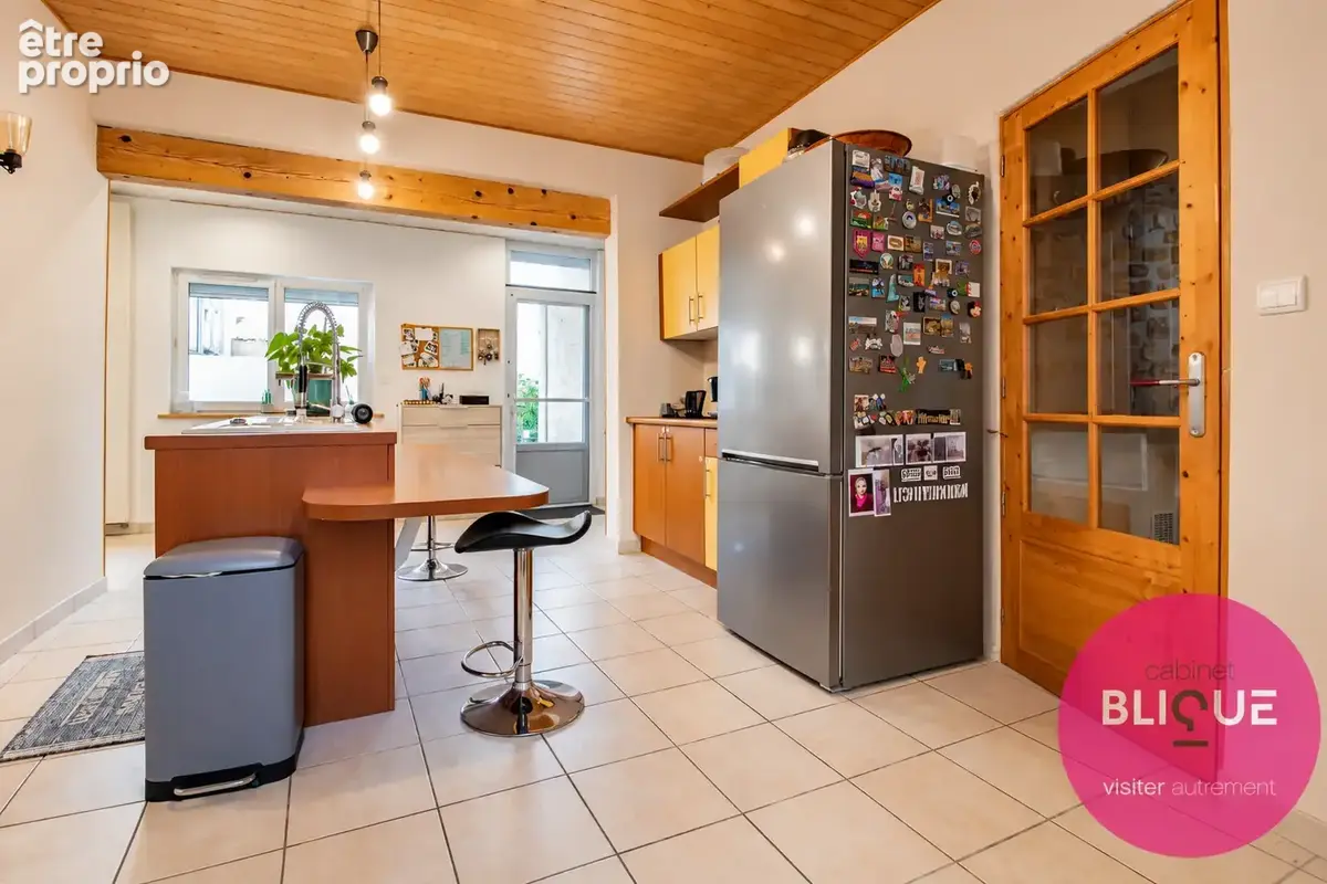 Une maison familiale avec cour au soleil et cave a vin : on signe ou ? - photo 18