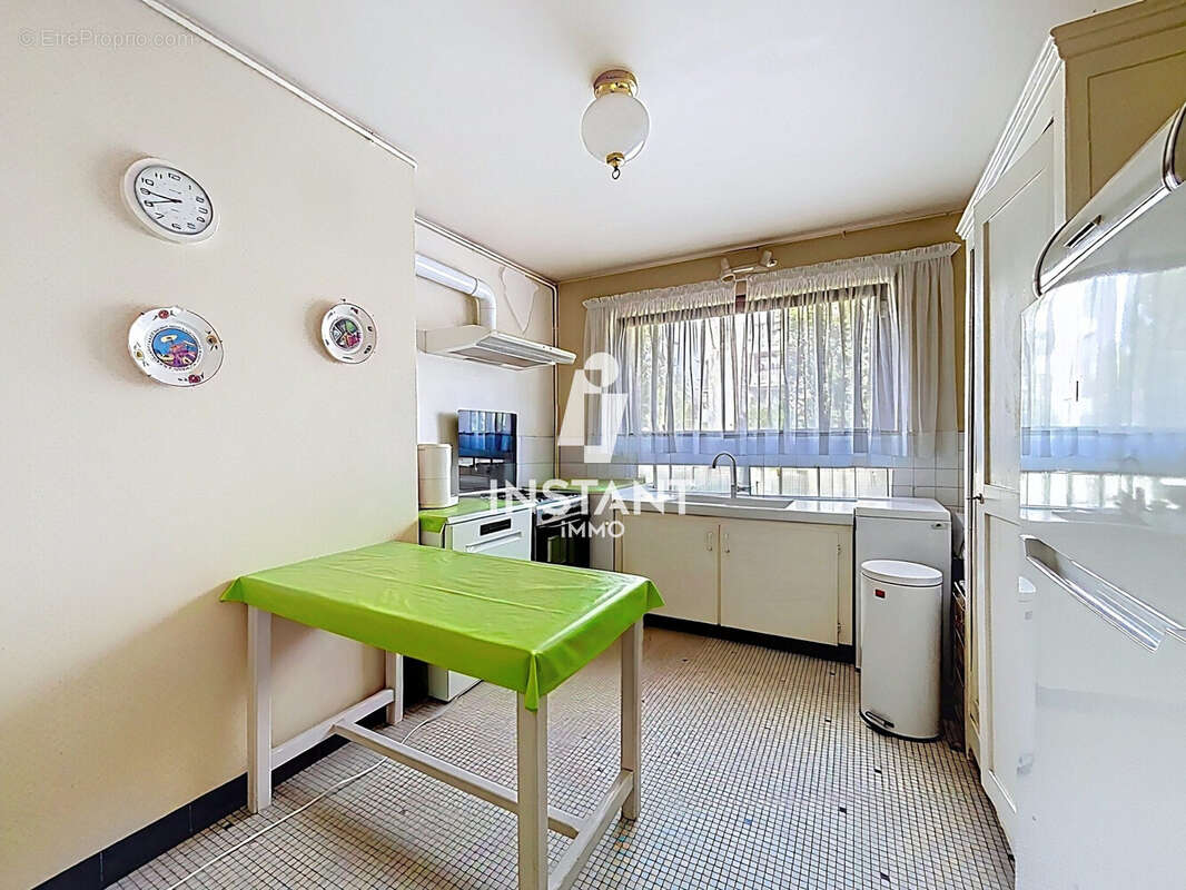 Appartement à SAINT-MAUR-DES-FOSSES