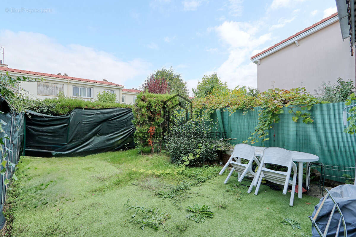 Maison à VILLECRESNES