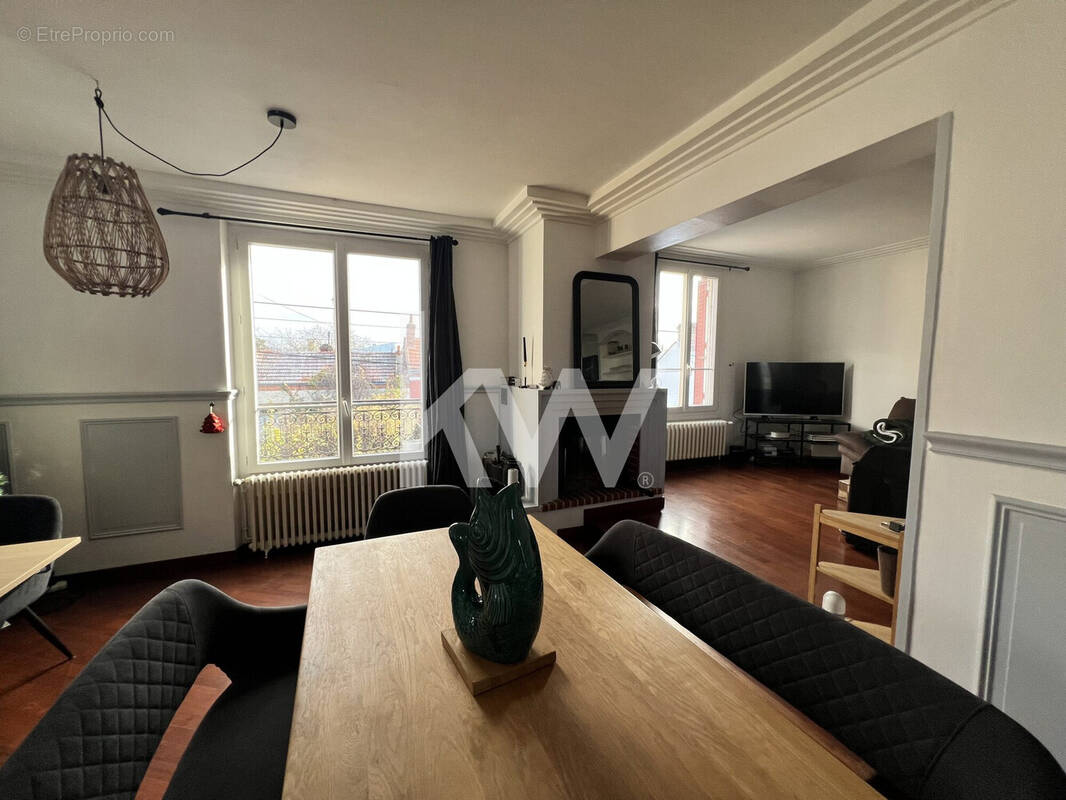 Appartement à FLEURY-LES-AUBRAIS