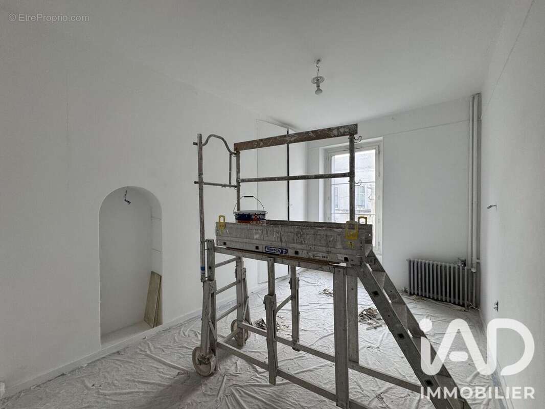 Appartement 264 m² à Etampes  - photo 4