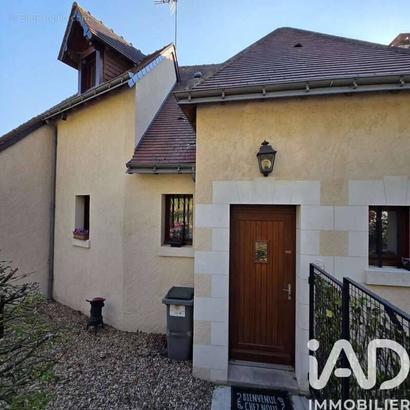 Maison 215 m² à Chemille-Sur-Indrois  - photo 5