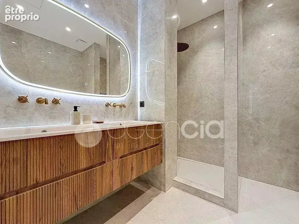 Cannes centre croisette  t3  96 m2  neuf  vue palais - photo 4