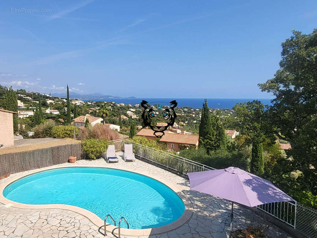 Maison à LES ISSAMBRES