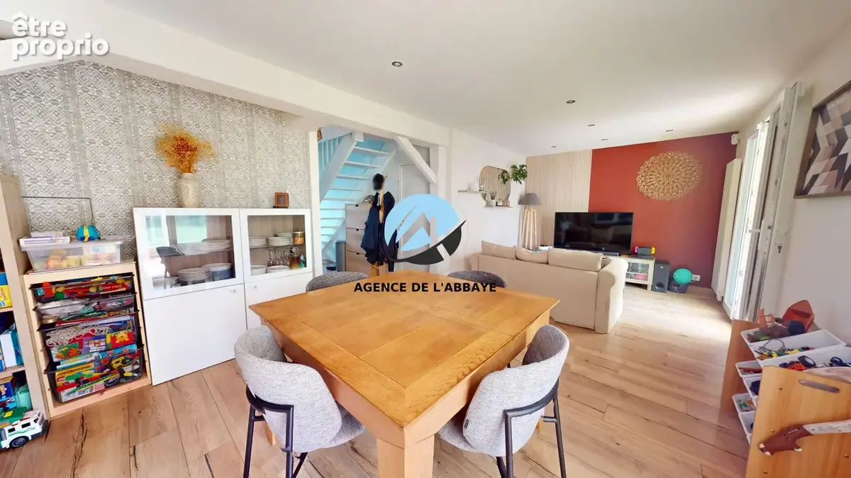 Maison 5 pièces avec garage à vendre à Epouville - photo 1