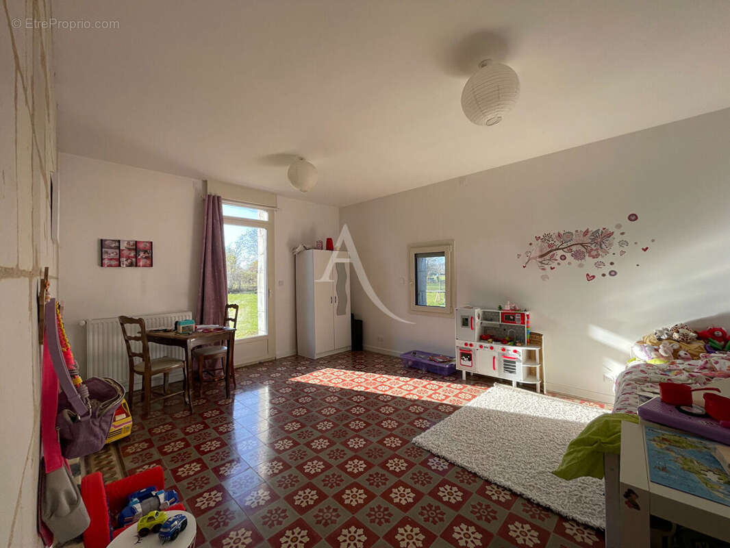 Maison à SAINT-MATHURIN-SUR-LOIRE