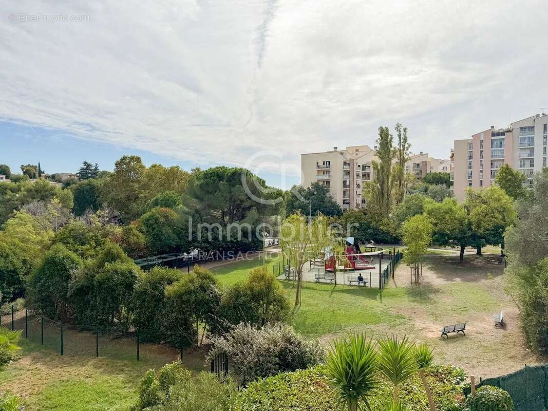 Appartement à LE CANNET