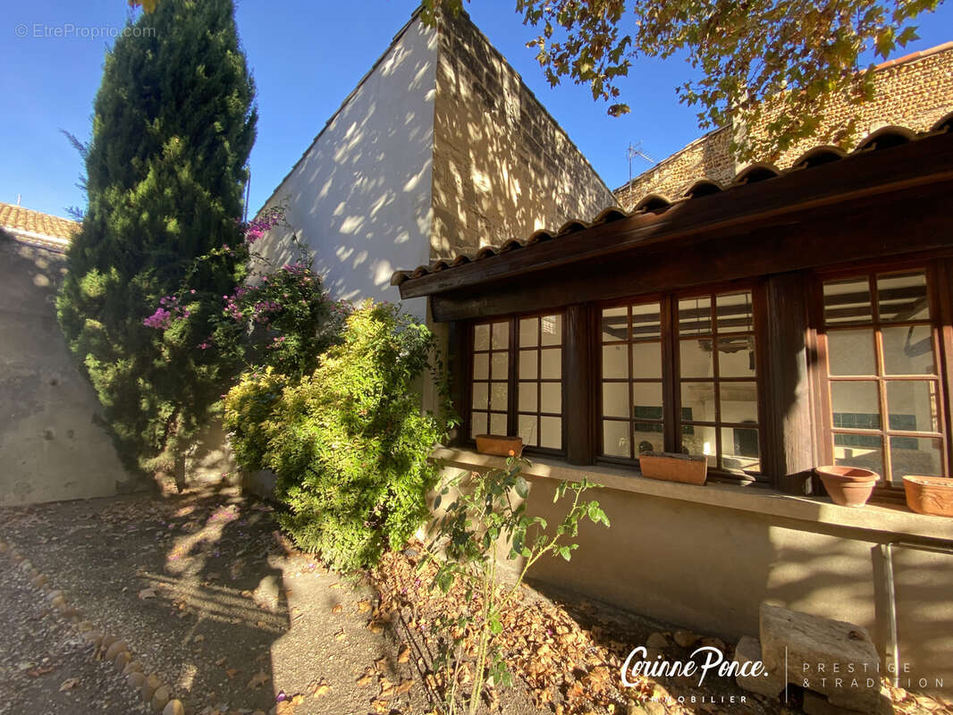 Maison à SAINT-GILLES