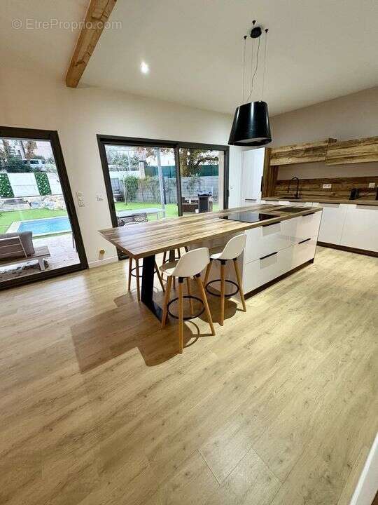 Maison à ROCHEFORT-DU-GARD