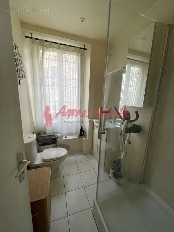 Appartement à PARIS-20E