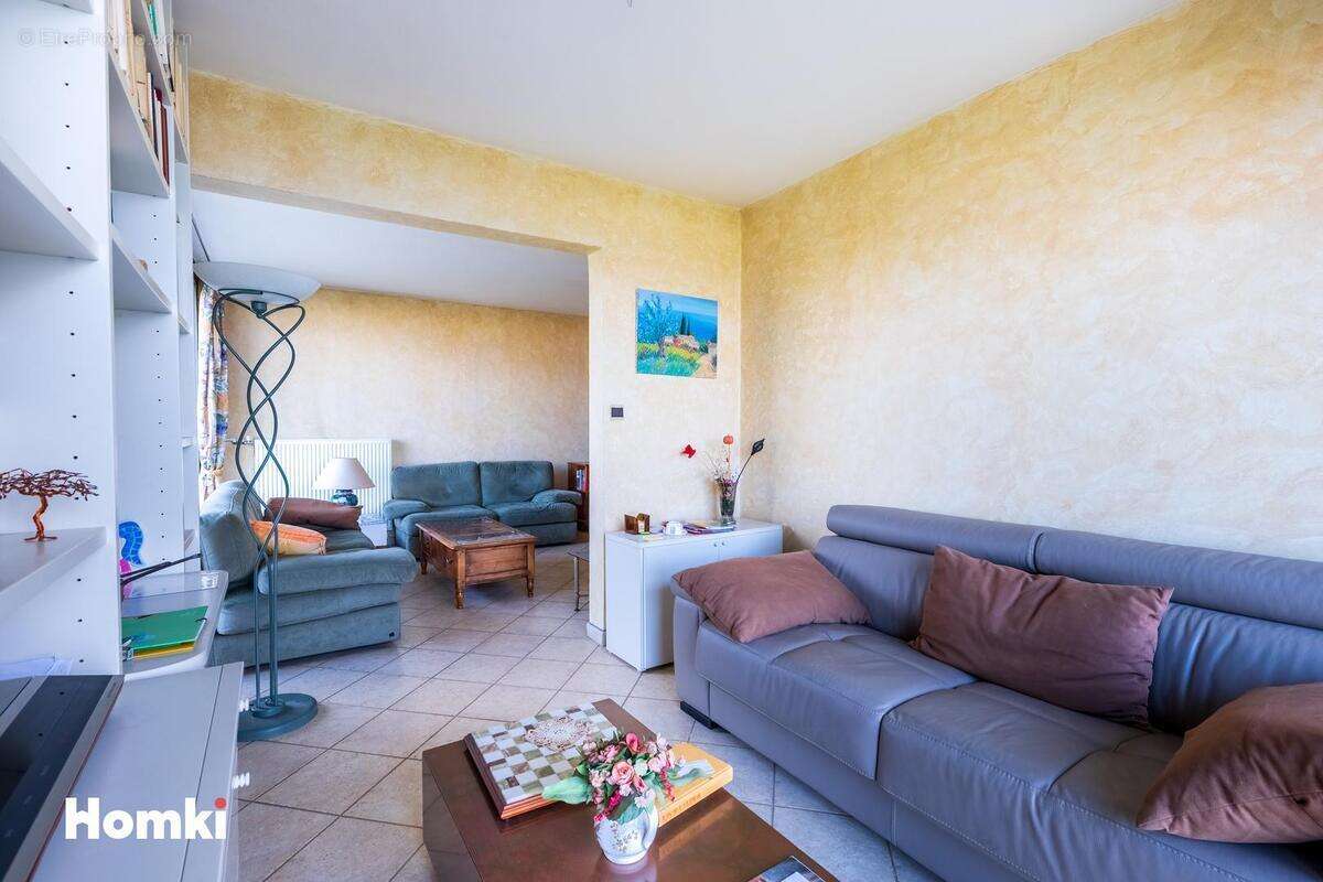Appartement à MARSEILLE-8E