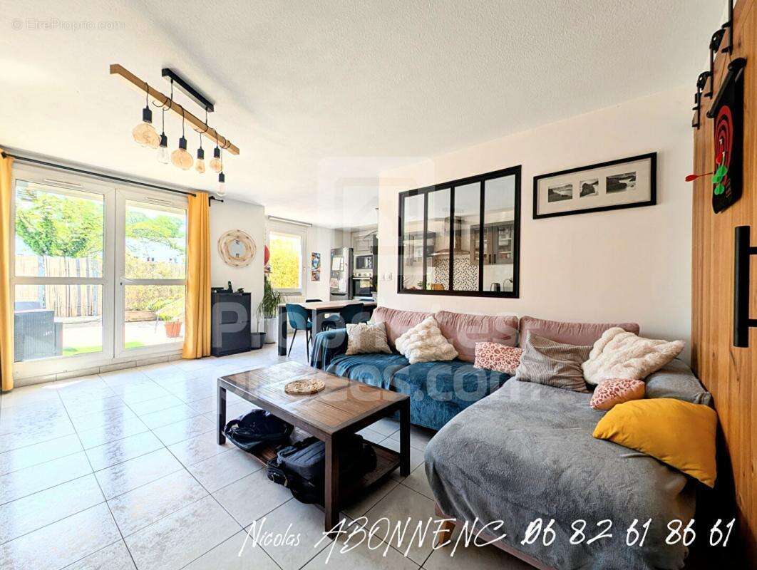 Appartement à GIERES