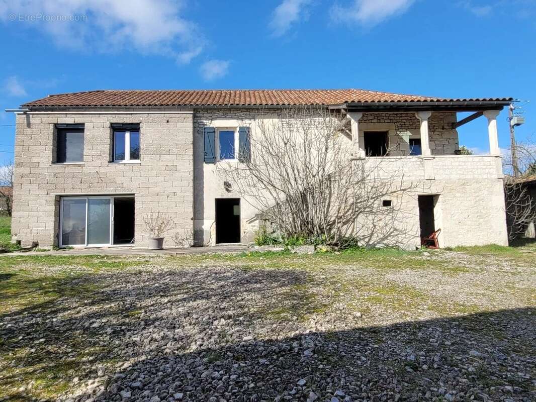 Maison à LABASTIDE-MARNHAC