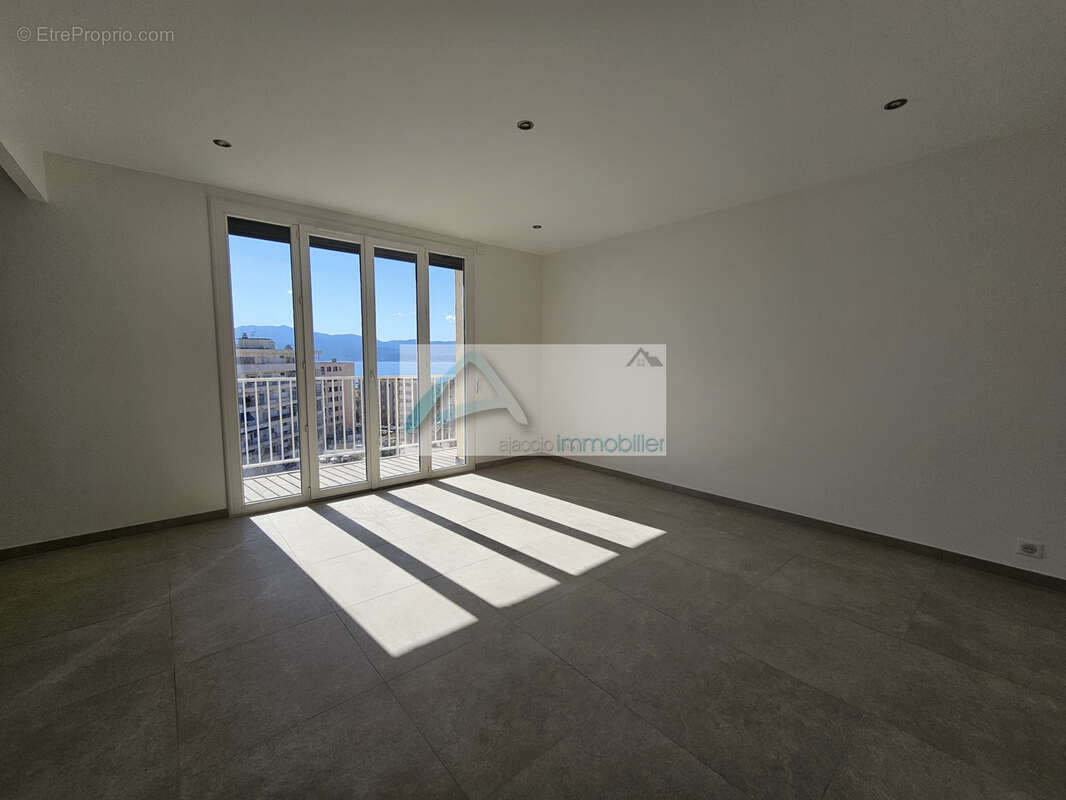 Appartement à AJACCIO
