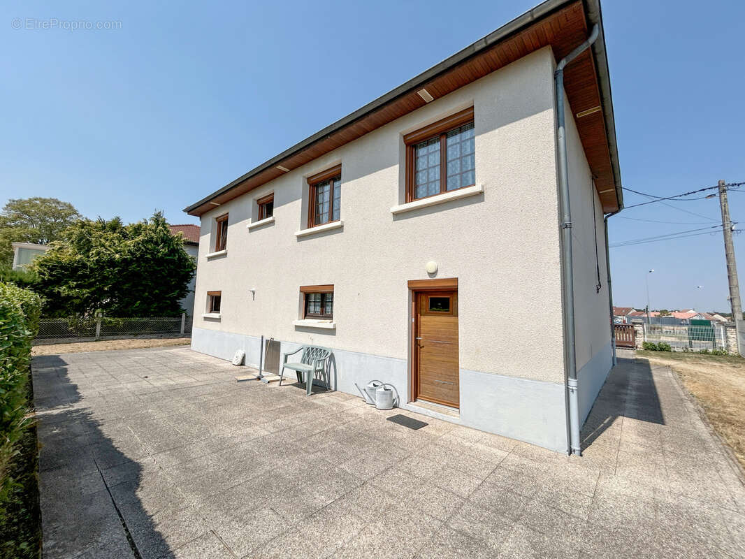Maison à vendre - Commentry - photo 12