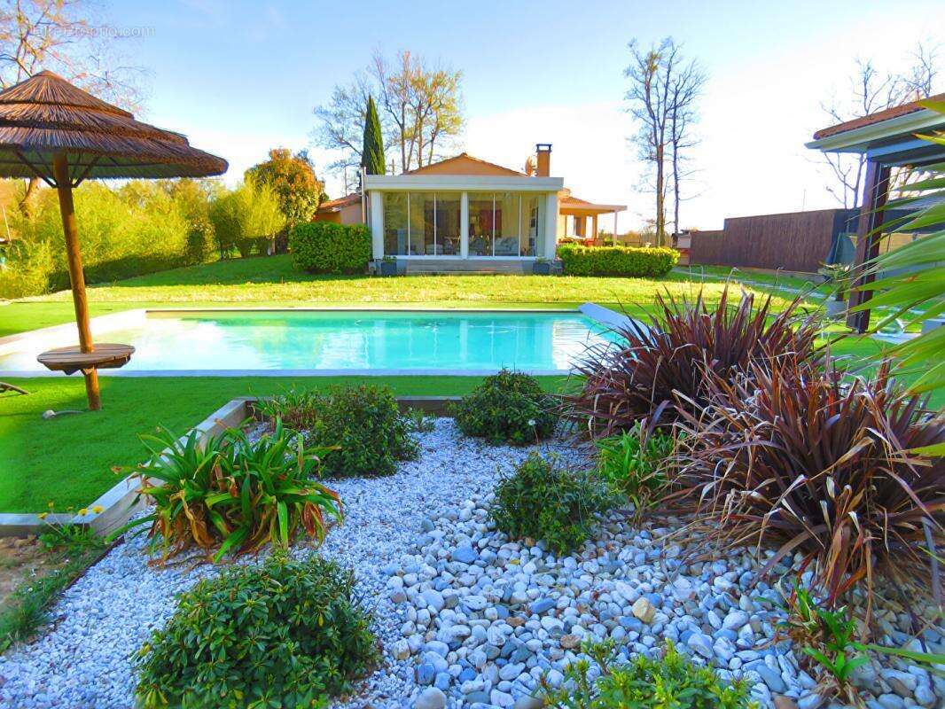 Belle maison familiale récente avec piscine sur grand jardin avec vue forêt à Camarsac - photo 8