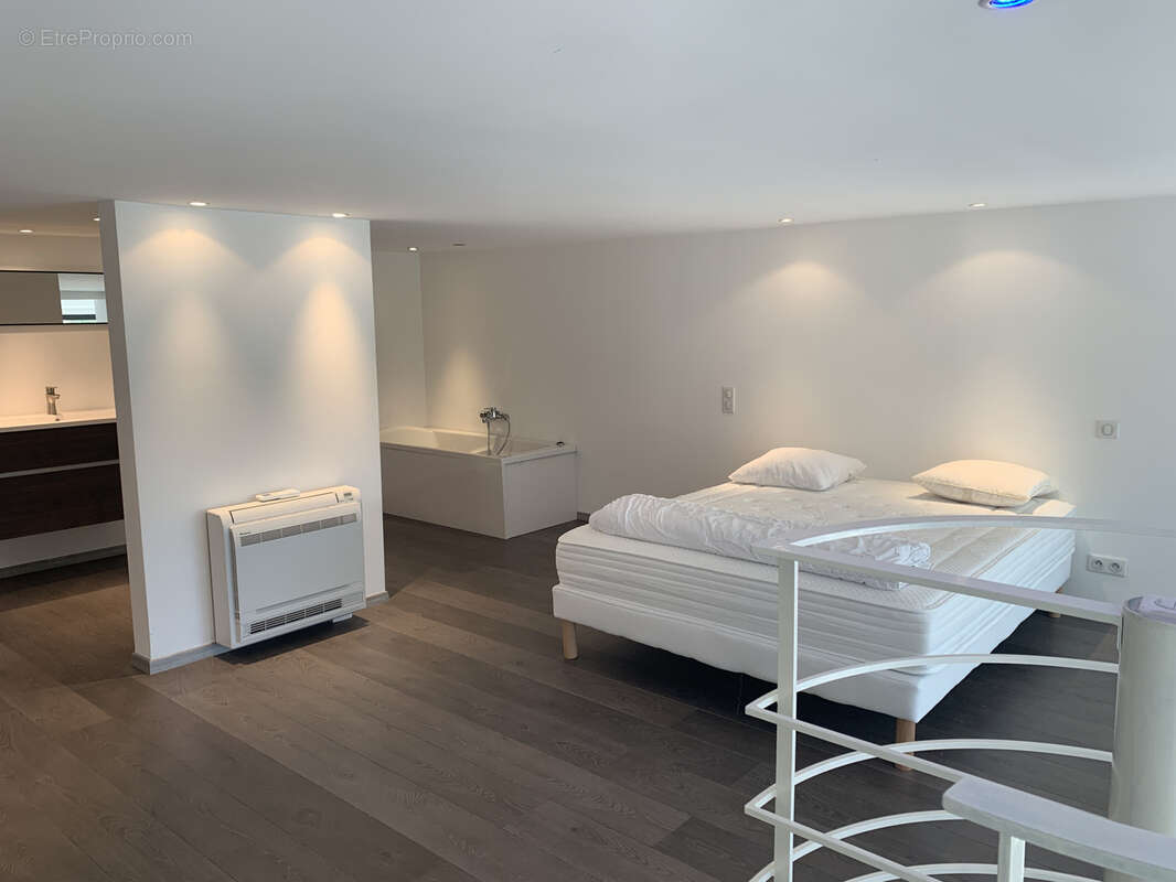 Maison à PLAN-DE-LA-TOUR