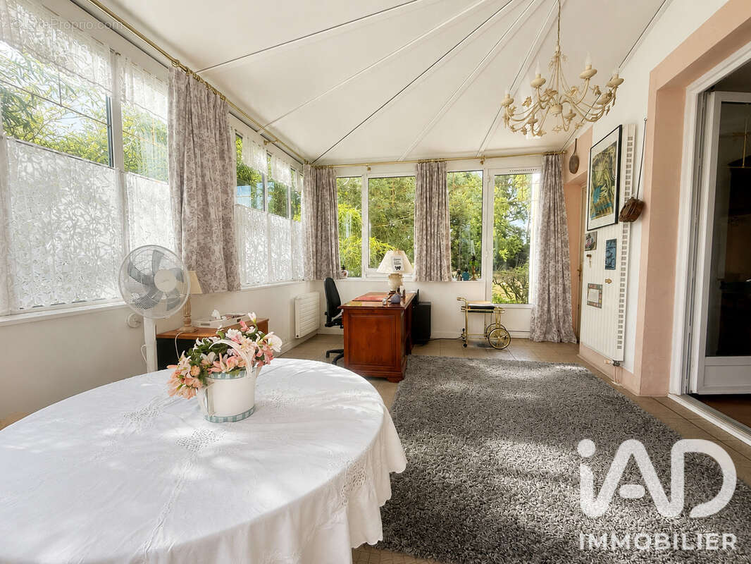 Maison 222 m² à Coulommiers  - photo 6