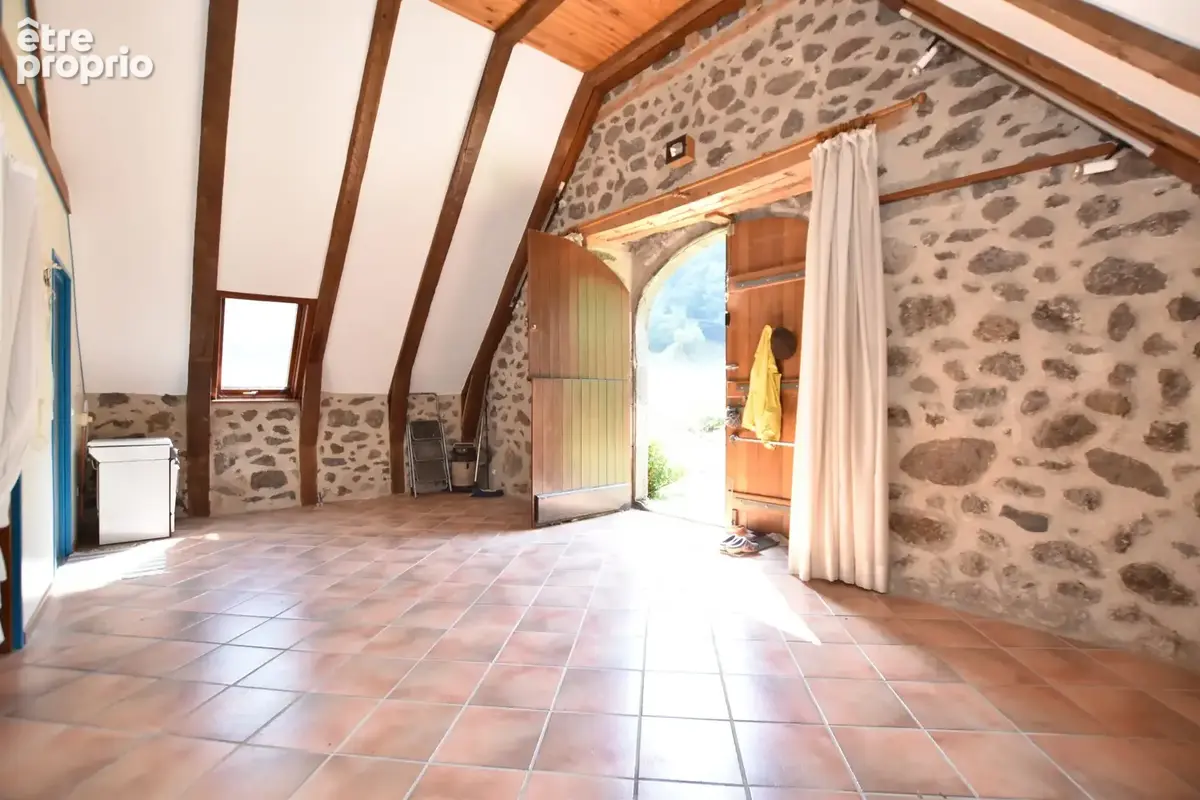 Maison 177 m² à Le Falgoux  - photo 5
