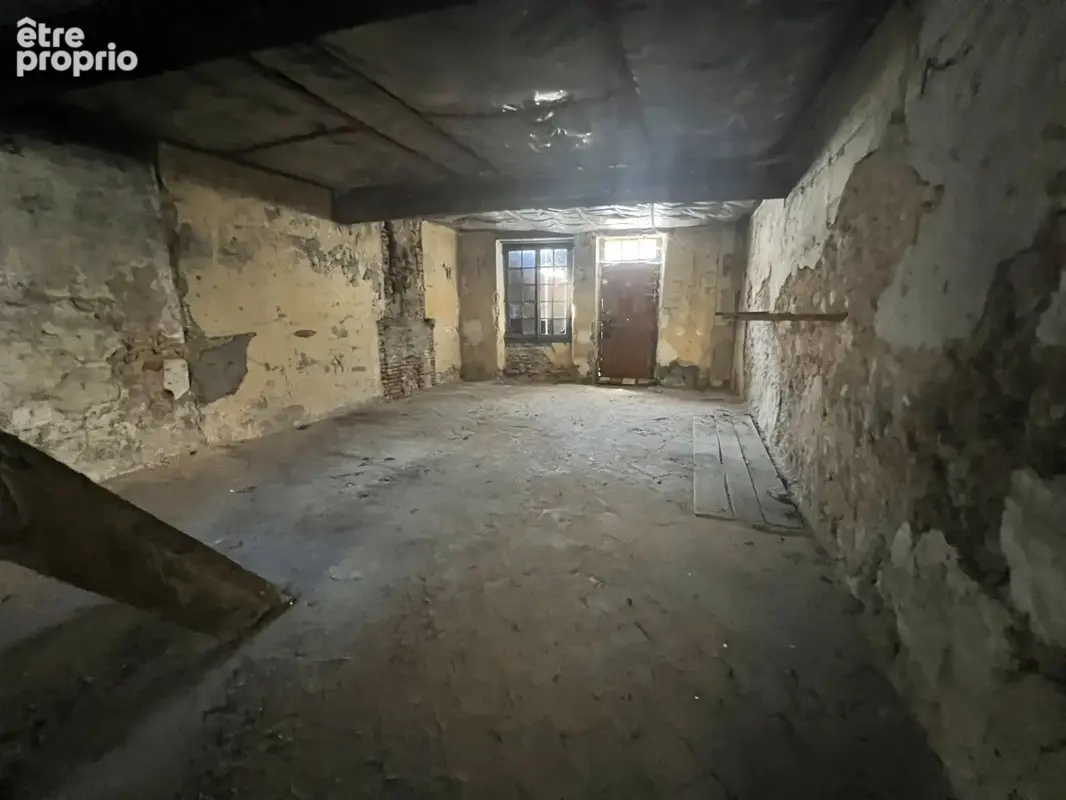 Maison de ville avec cour et dépendances - photo 17
