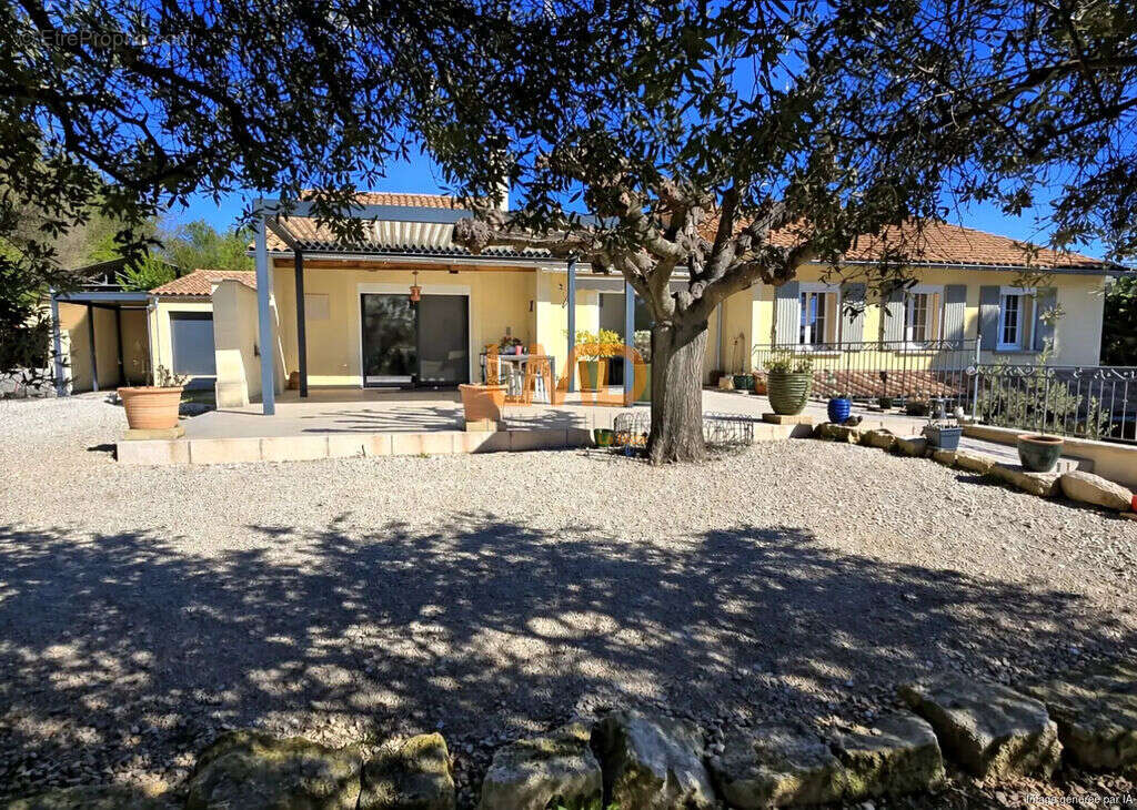 Maison à SARRIANS