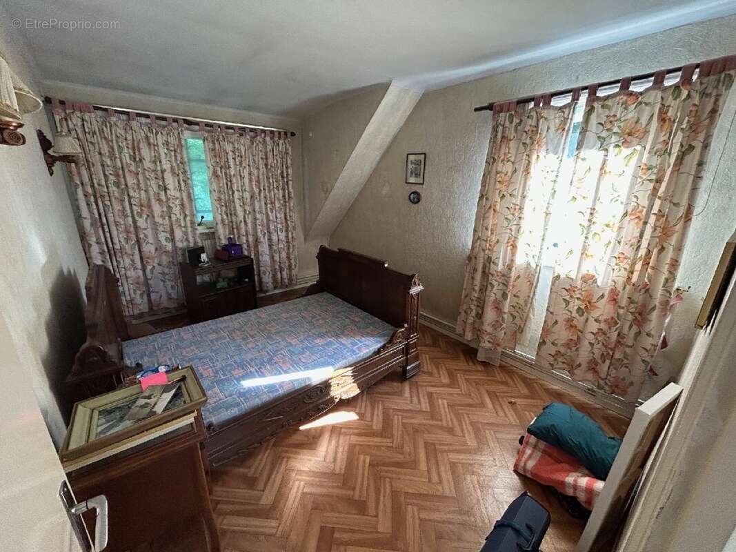 Maison à BRUAY-LA-BUISSIERE