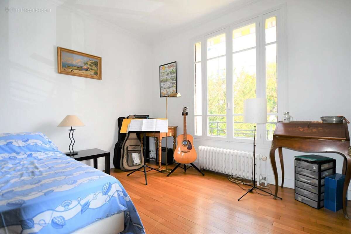 Maison à LE VESINET