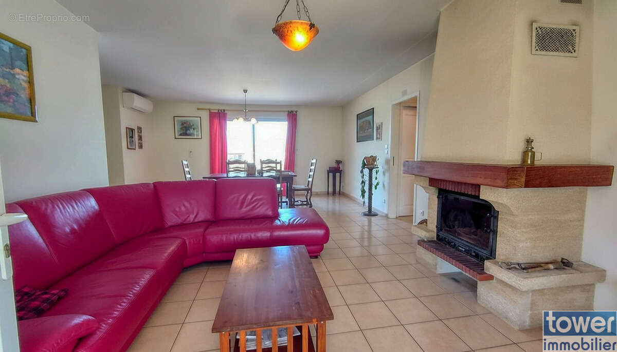 Contemporaine familiale 132 m2 6 pieces sur plus de 900 m2 46220 prayssac - photo 4
