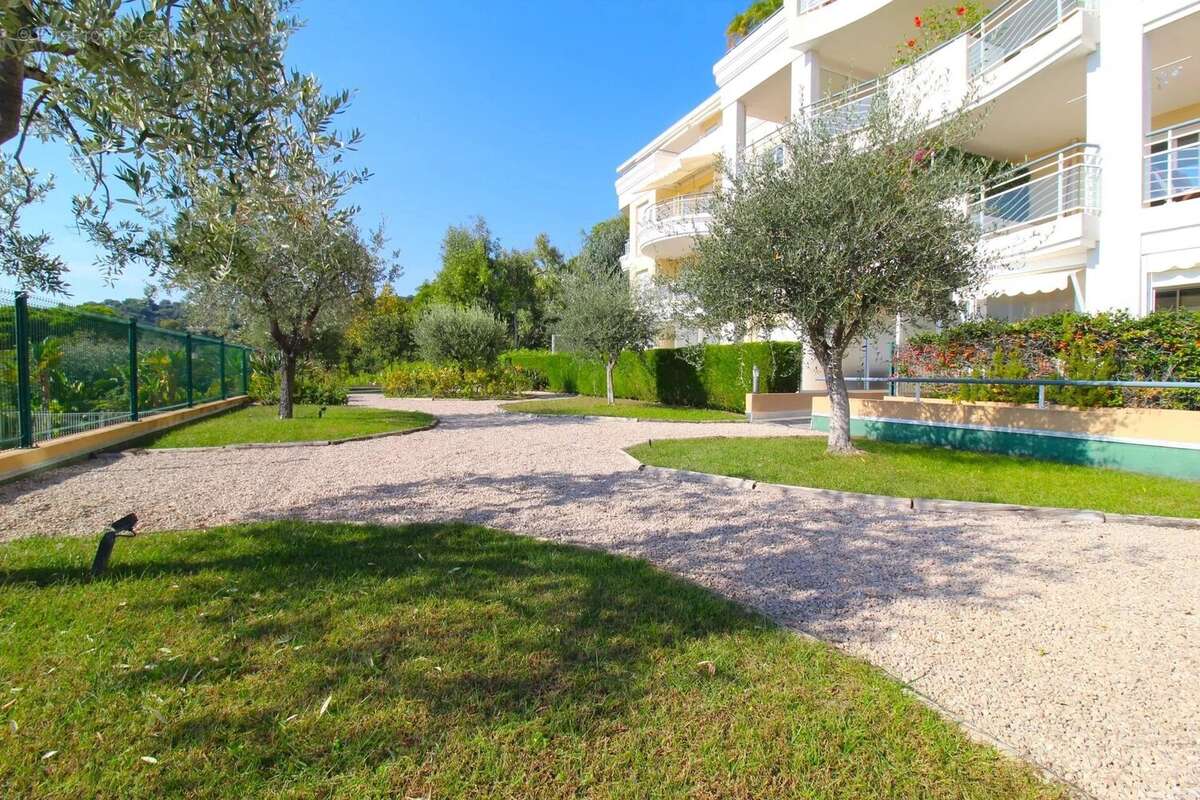 Appartement à ROQUEBRUNE-CAP-MARTIN