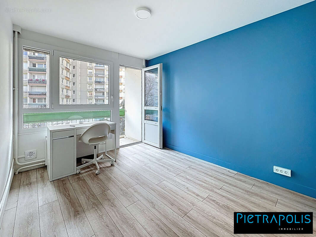 Appartement à OULLINS